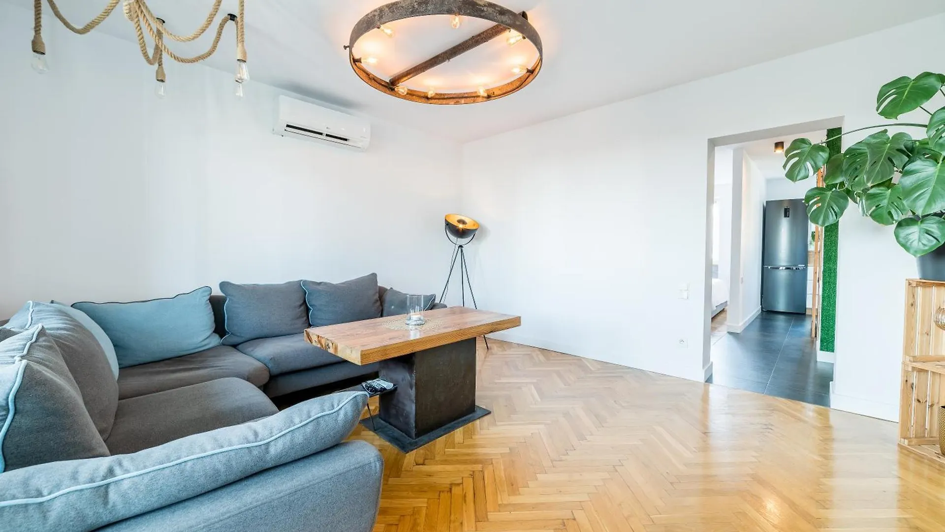 Stary Browar Jungle Apartment Poznań 0*,  Polska